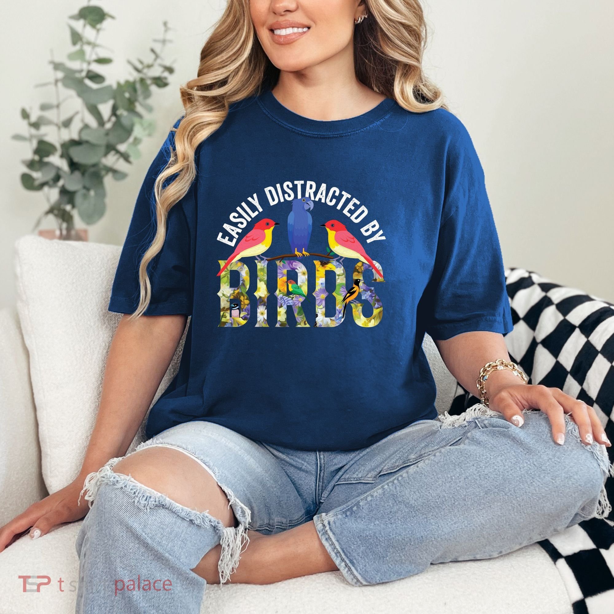 Easily Distracted By Birds Funny Bird Wtahers Comfort Colors T-Shirt