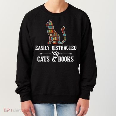 Easily Distracted by Cats and Books Cat Design Women's Sweatshirt