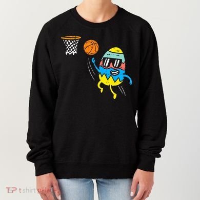 Easter Egg Playing Basketball Cute Sports Women's Sweatshirt