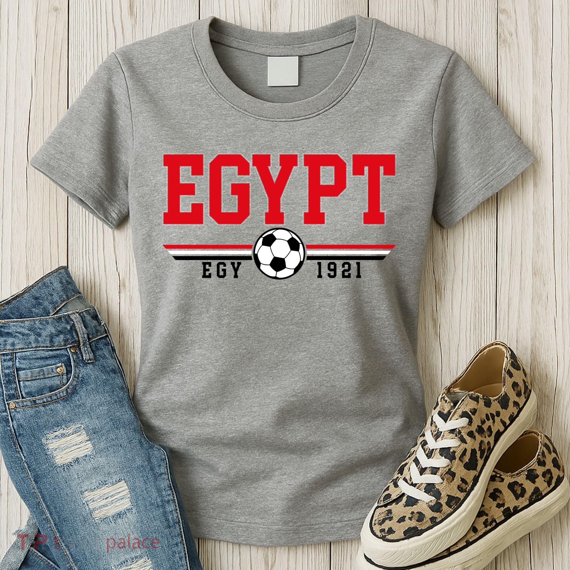 Egypt Futbol World Soccer Team Crest Women's T-Shirt