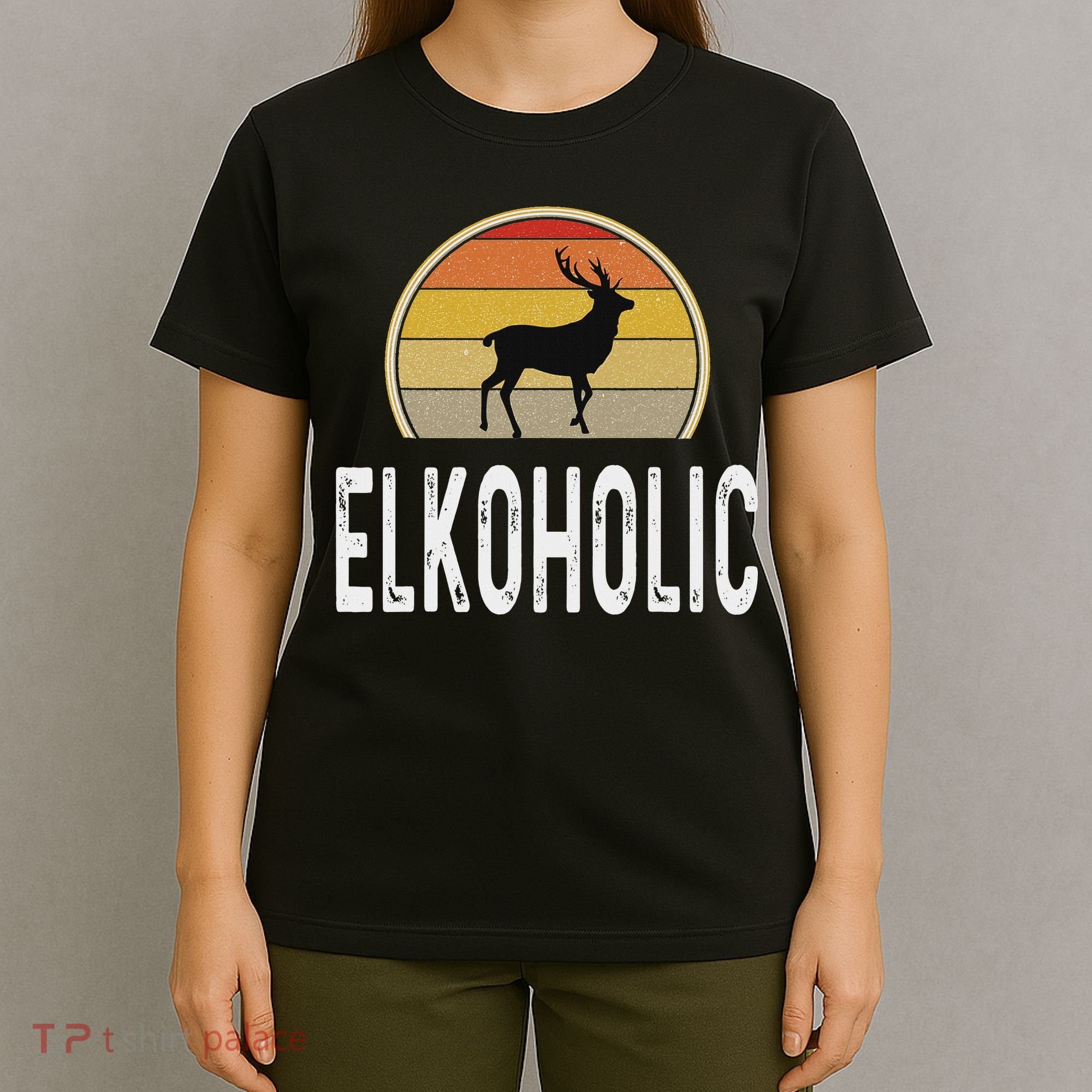 Elk Hunter Gifts Funny Elk Hunting Elkoholic Retro T-Shirt