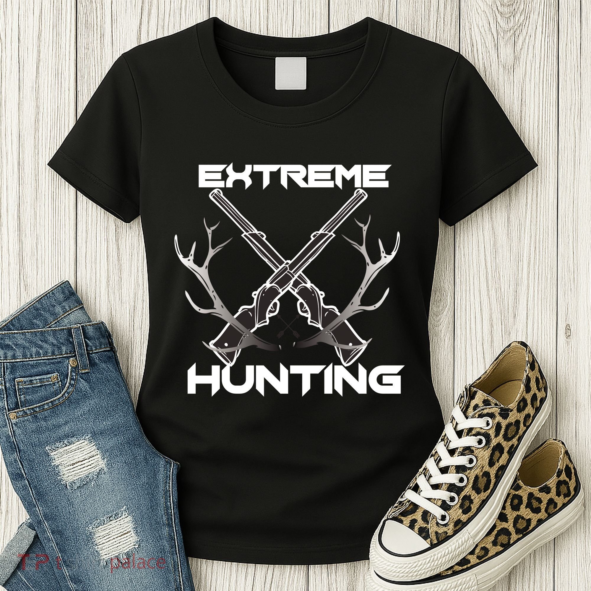Extreme Hunting Hunter Gift Women's T-Shirt