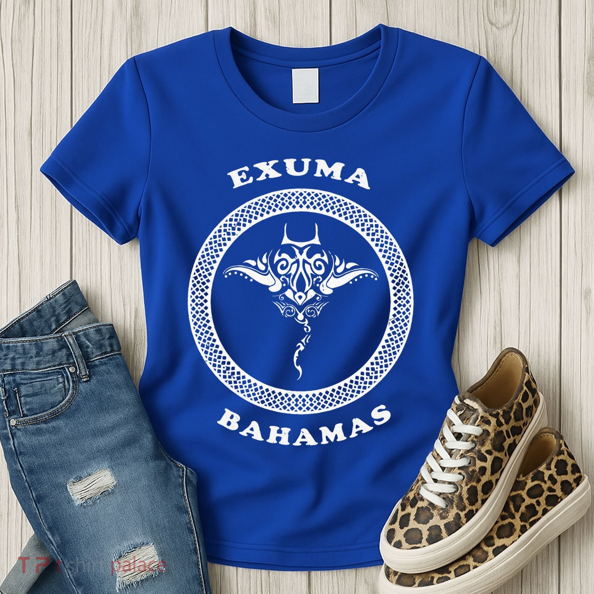 Exuma Islandsbahamas Tribal Stingray Vacation Women's T-Shirt