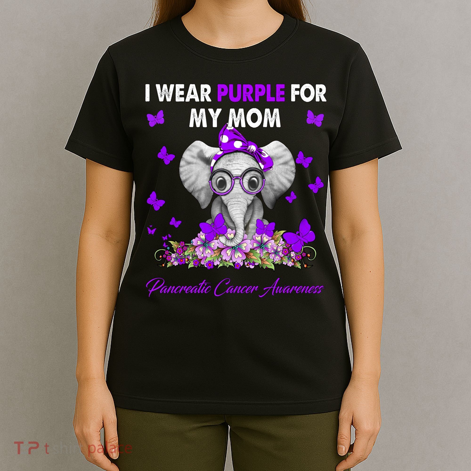 Elephant I Wear Purple For My Mom Pancreatic Cancer Cute Gift T-Shirt