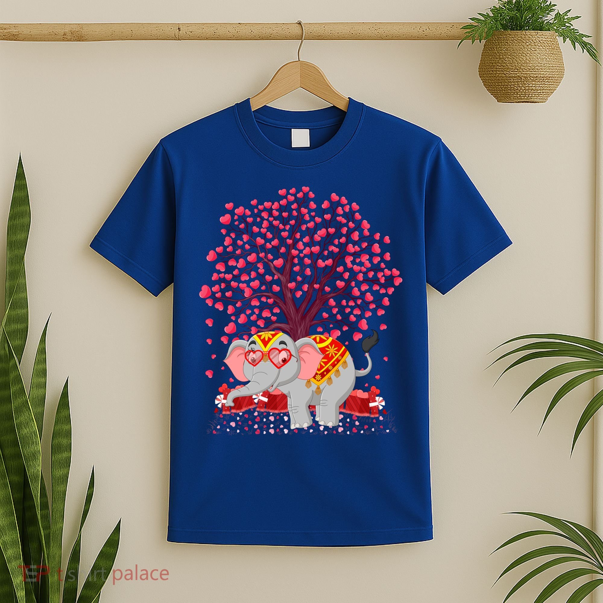 Elephant Lover Heart Tree Indian Elephant Valentine's Day Gift T-Shirt