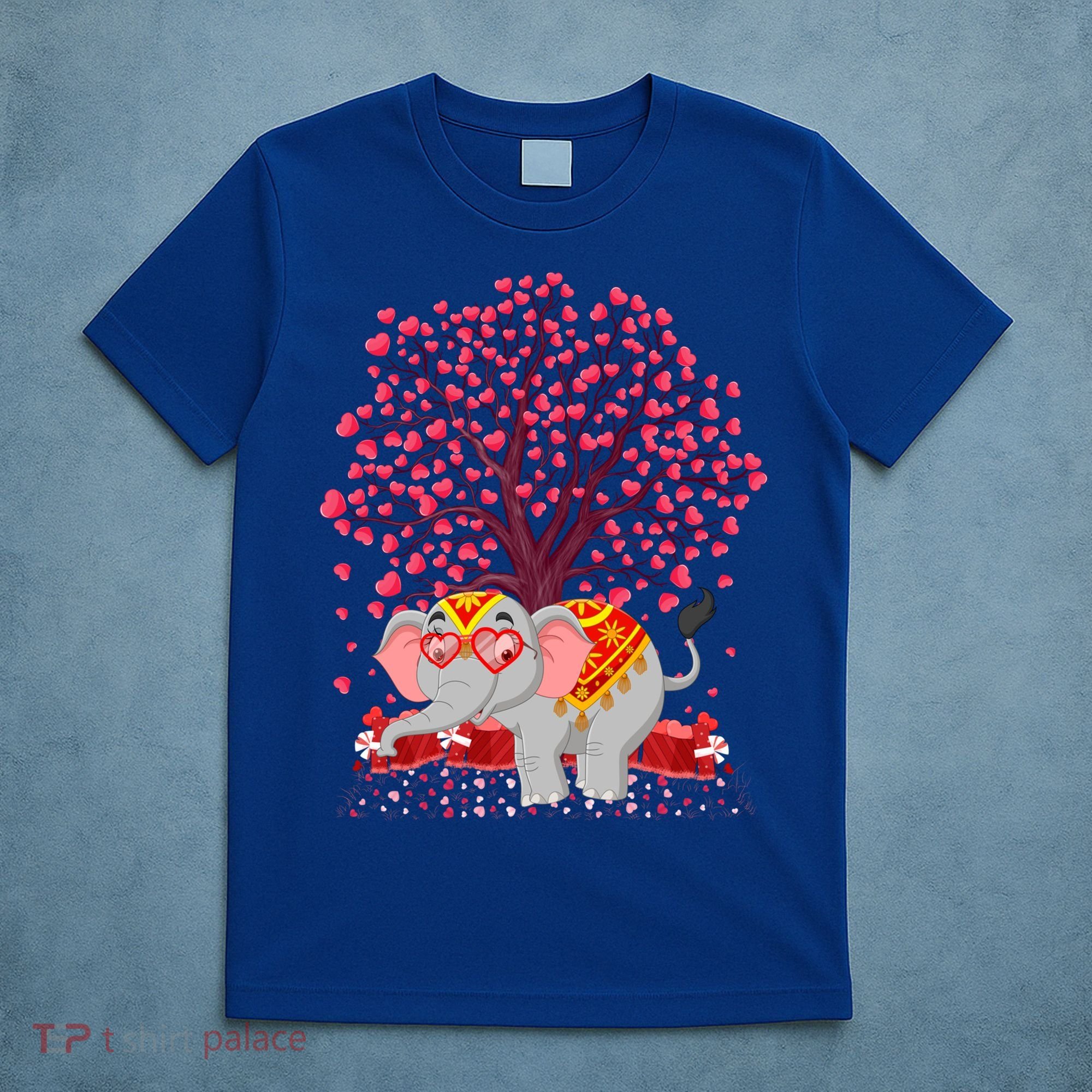 Elephant Lover Heart Tree Indian Elephant Valentine's Day Gift T-Shirt