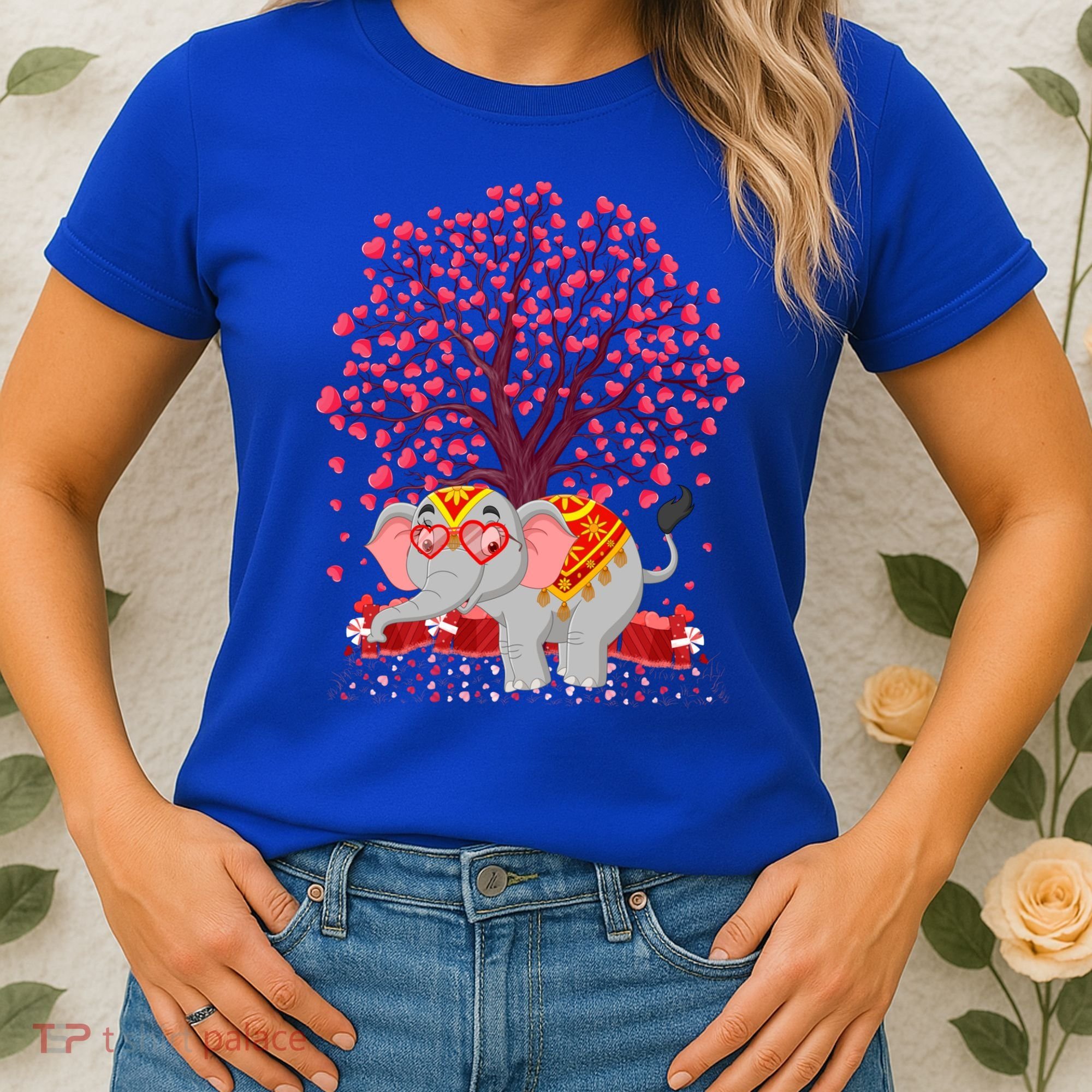Elephant Lover Heart Tree Indian Elephant Valentine's Day Gift Women's T-Shirt
