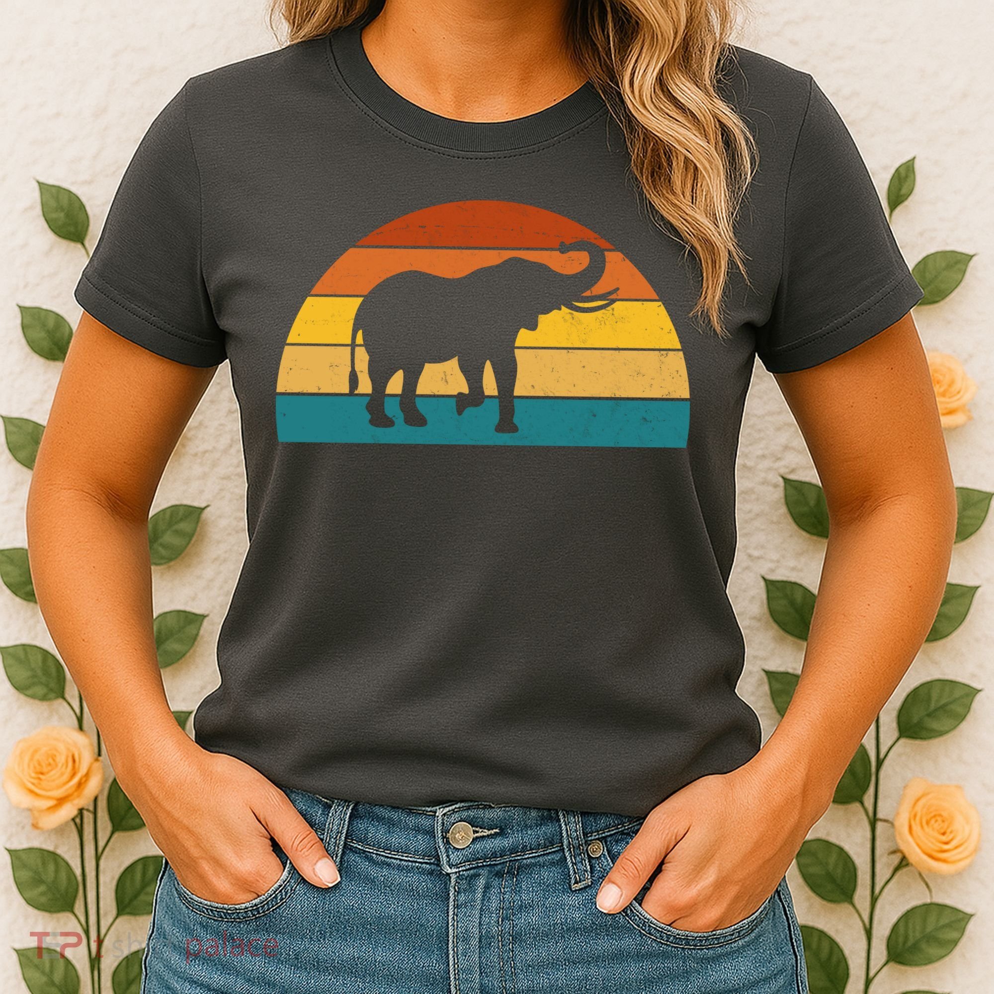 Elephant Lover Retro Sunset Women's T-Shirt