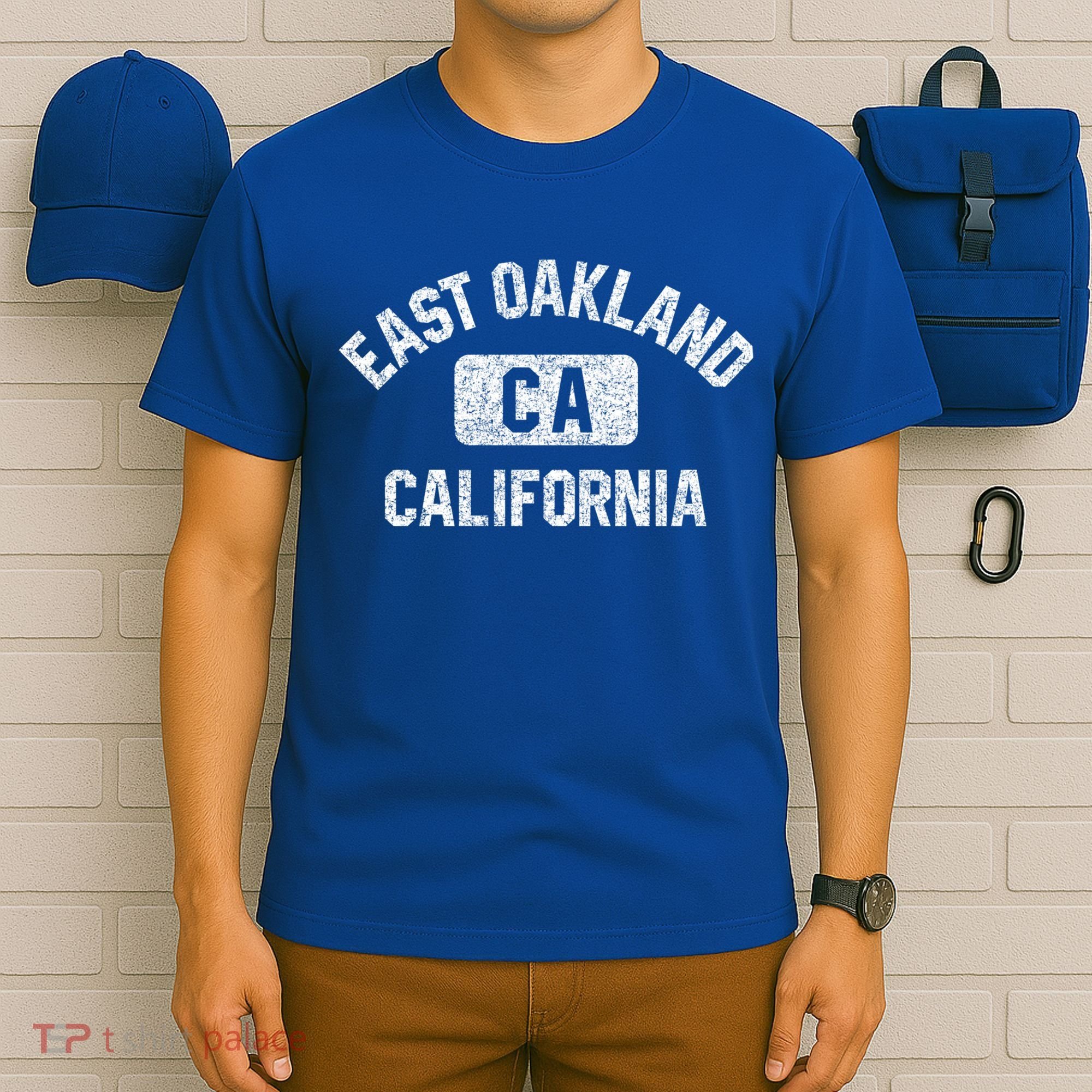East Oakland Ca California Gym Style Distressed White Print Gift T-Shirt