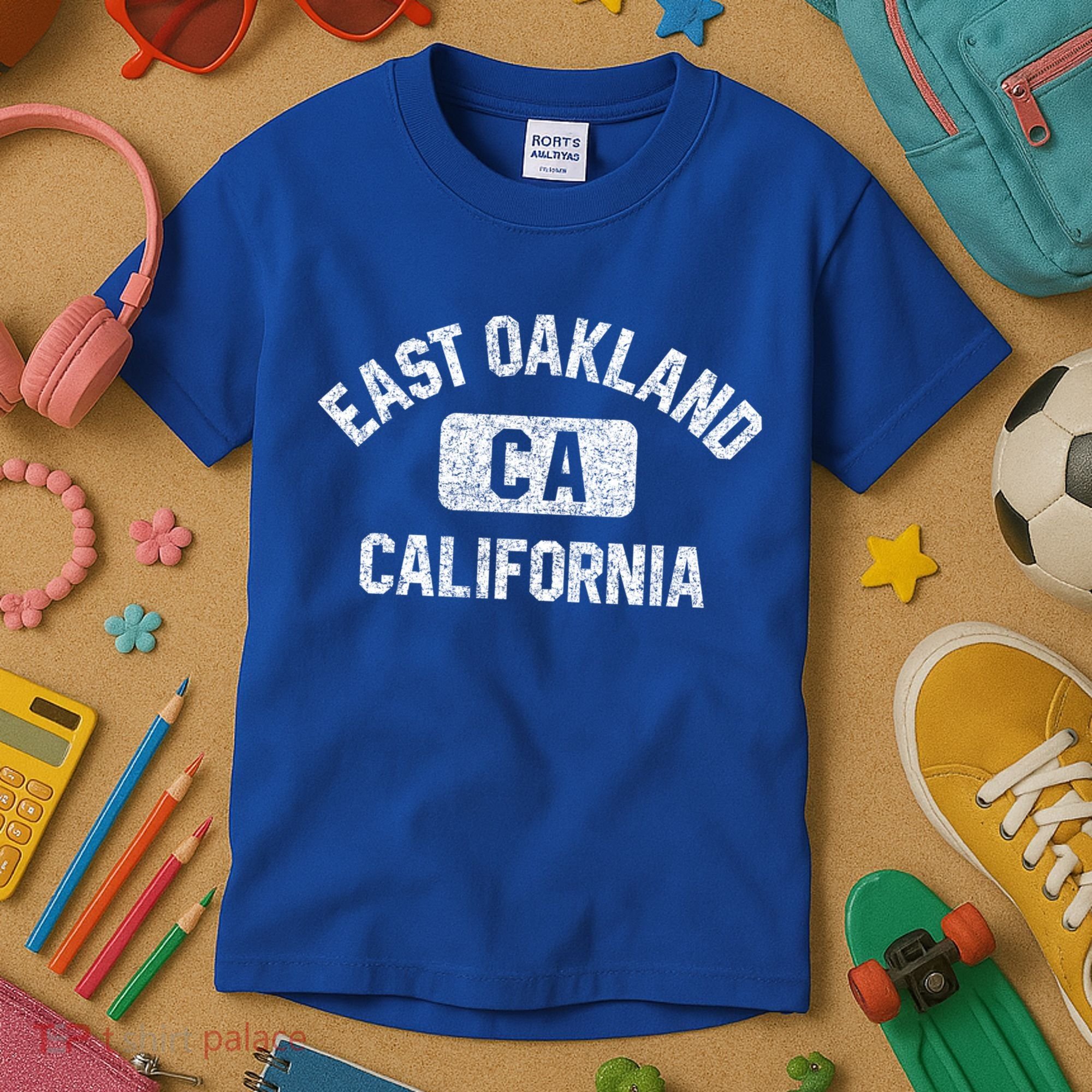 East Oakland Ca California Gym Style Distressed White Print Gift Kids T-Shirt