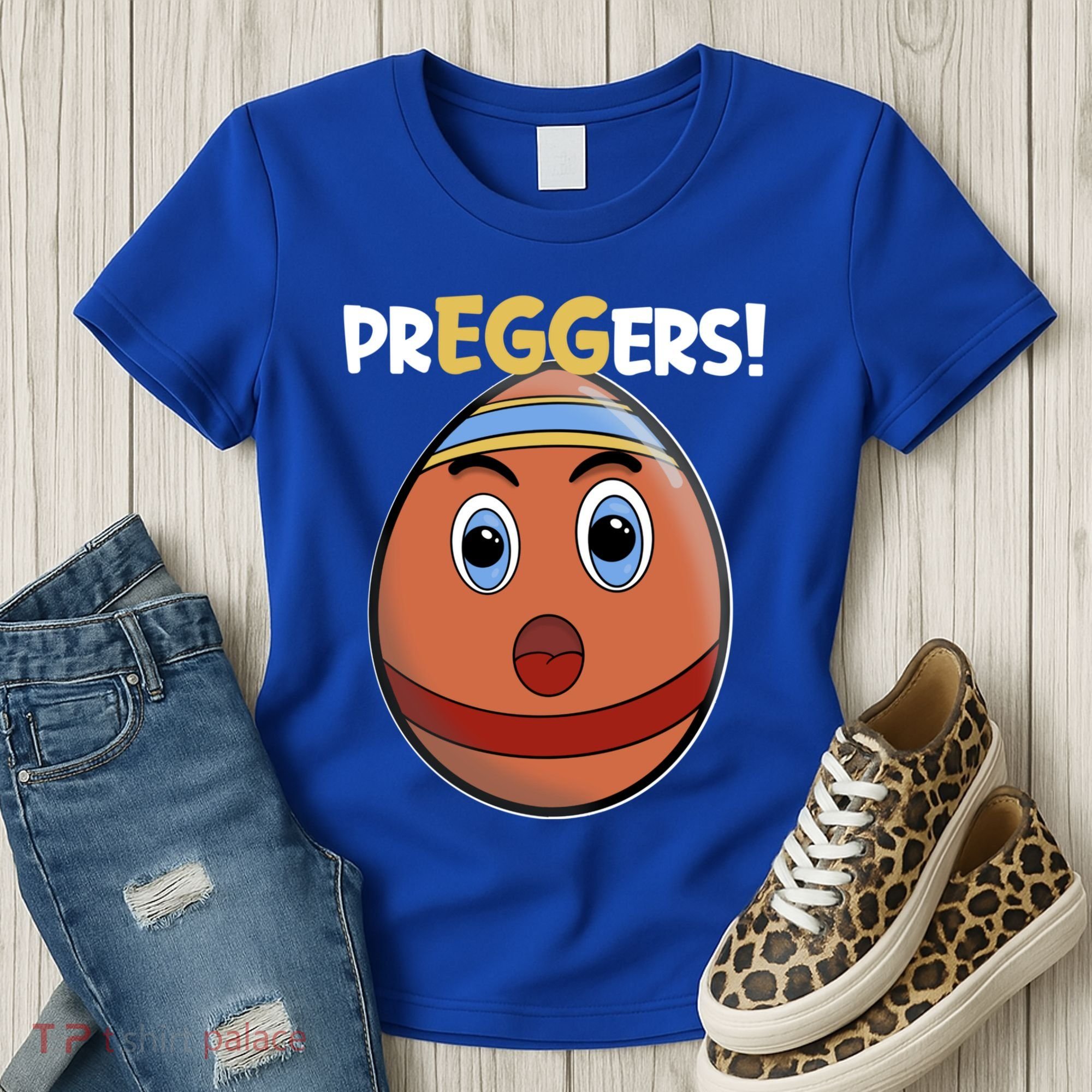 Easter Pregnancy Announcet Egg Expecting Mom Dad Preggers Gift Women's T-Shirt