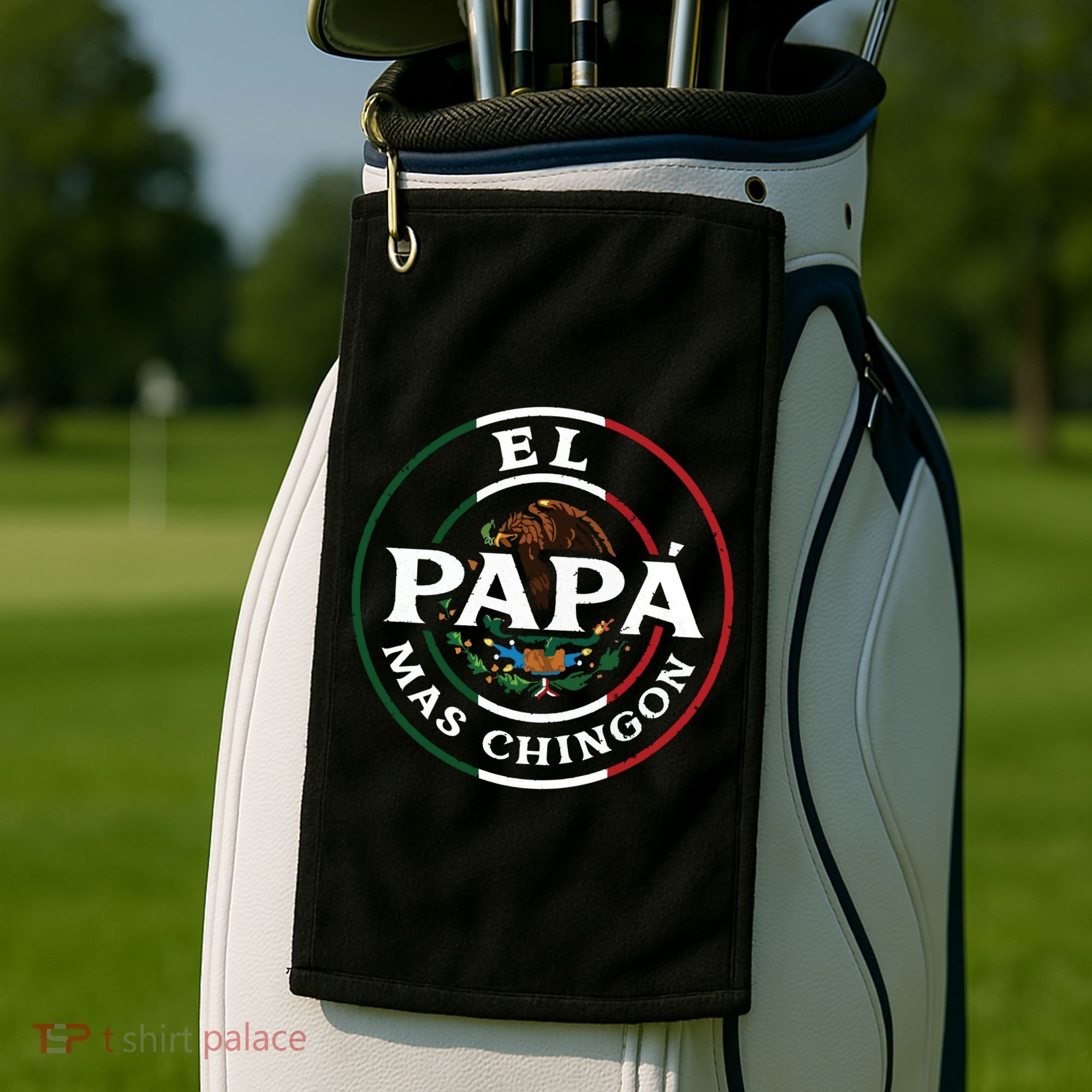 El Papa Mas Chingon For Mexican Dad Golf Towel