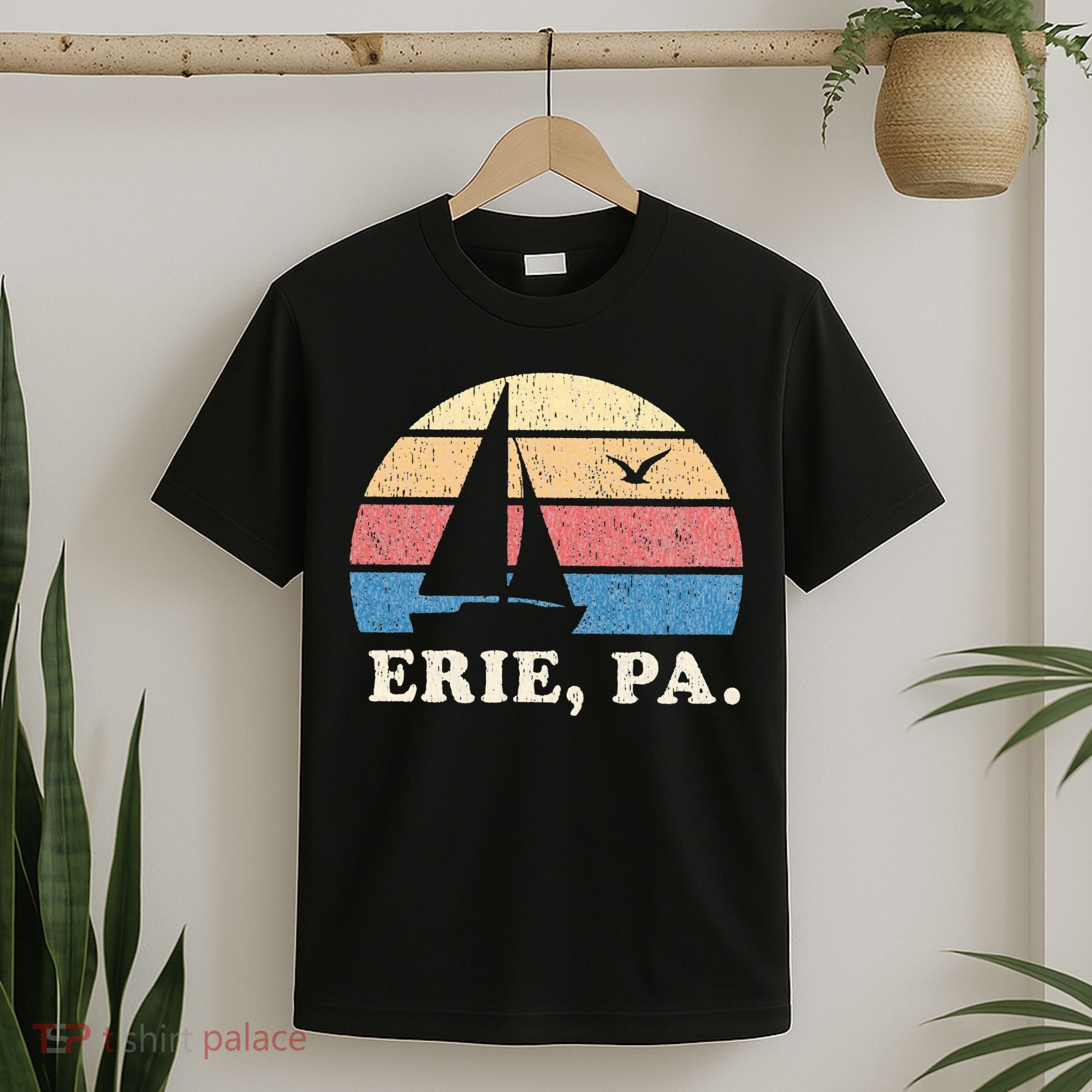 Erie PA Vintage Sailboat 70s Throwback Sunset T-Shirt