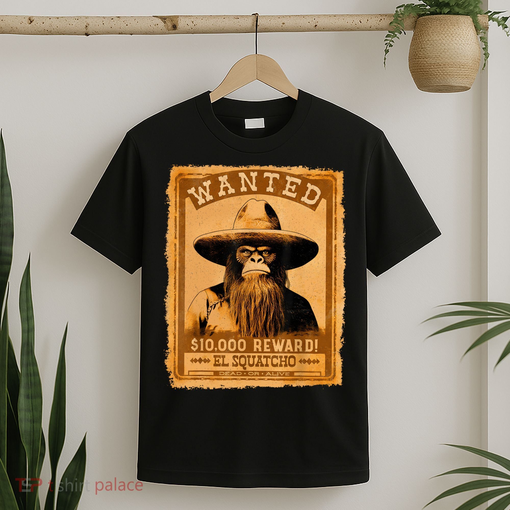 El Squatcho Wanted Poster – Western Bigfoot Funny Sasquatch T-Shirt