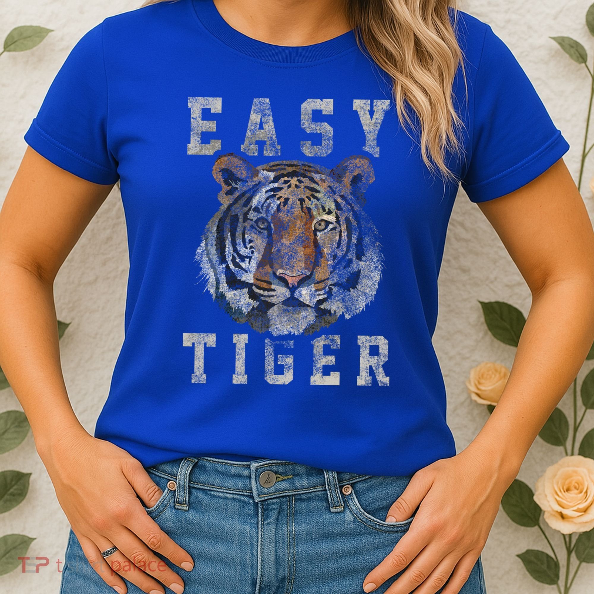 Easy Tiger Distressed Casualcool Giftchic Graphic Gift Women's T-Shirt
