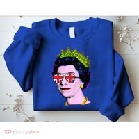 Elizabeth Union Jack Sunglasses Pop Art Queen Of England Great Gift Sweatshirt thumb 2