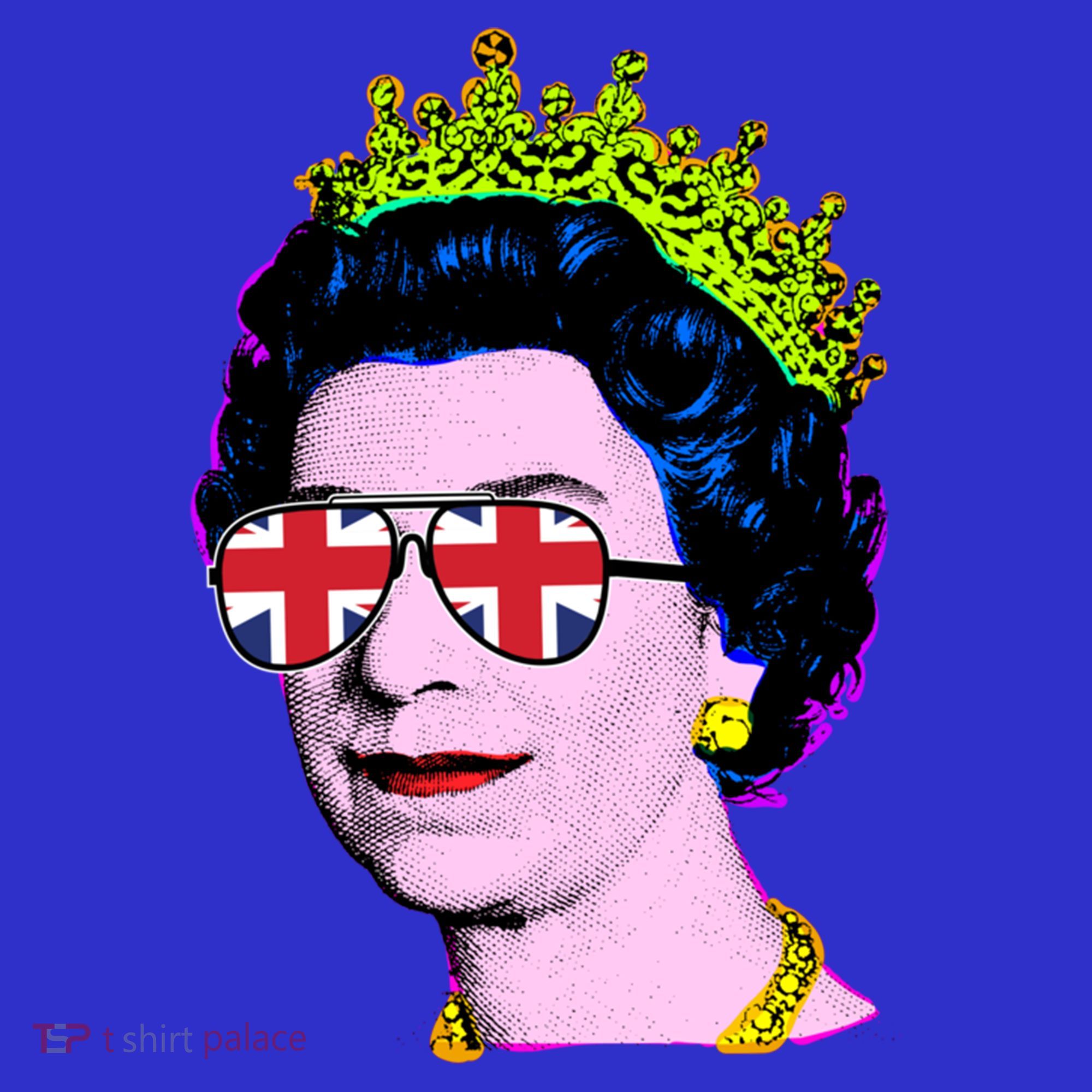 Elizabeth Union Jack Sunglasses Pop Art Queen Of England Great Gift T-Shirt