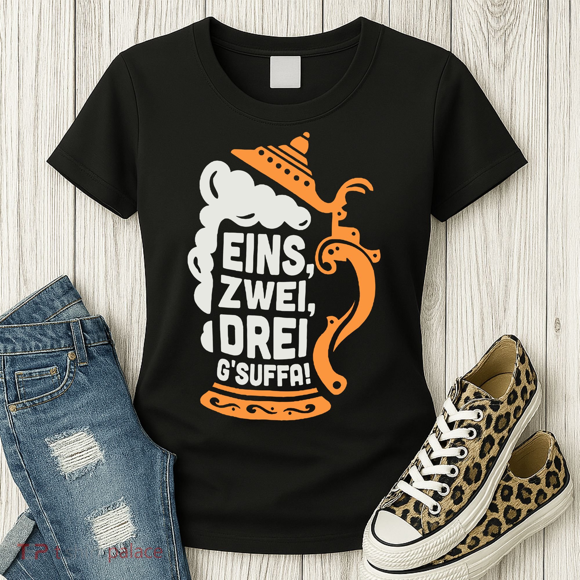 Eins Zwei Drei Gsuffa Bottoms Up Oktoberfest Prost Funny Beer Women's T-Shirt