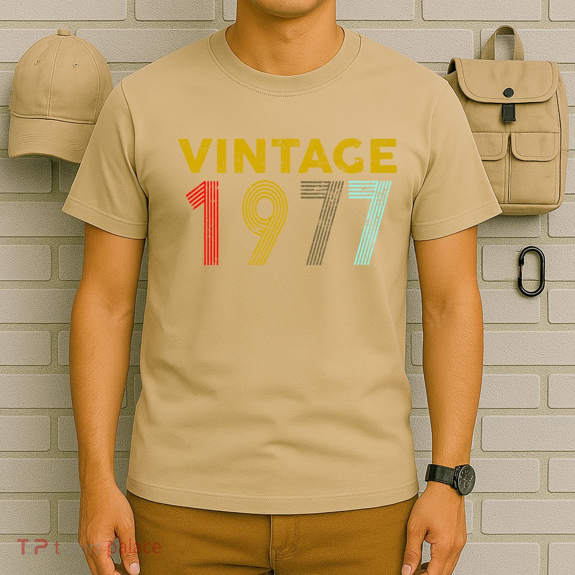 Funny 42nd Birthday Gift Vintage 1972 T-Shirt