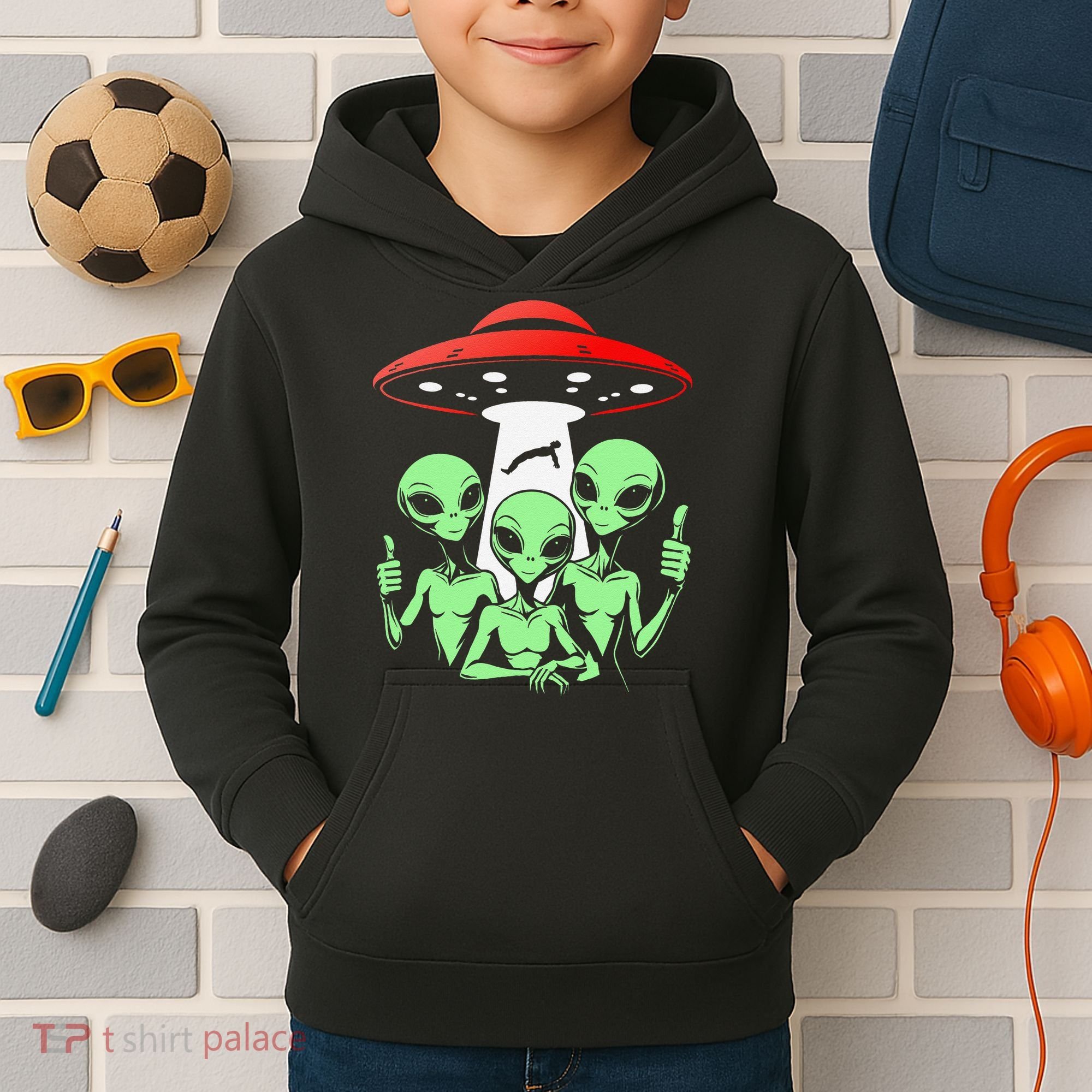 Funny Alien Abduction Selfie Alien Vacation Fishing Trip Kids Hoodie
