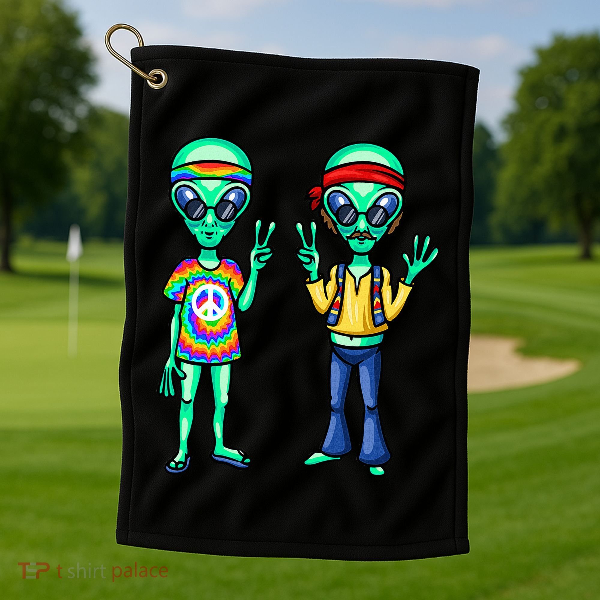 Funny Alien Alien Lover Hippie Aliens Believe In Aliens Golf Towel