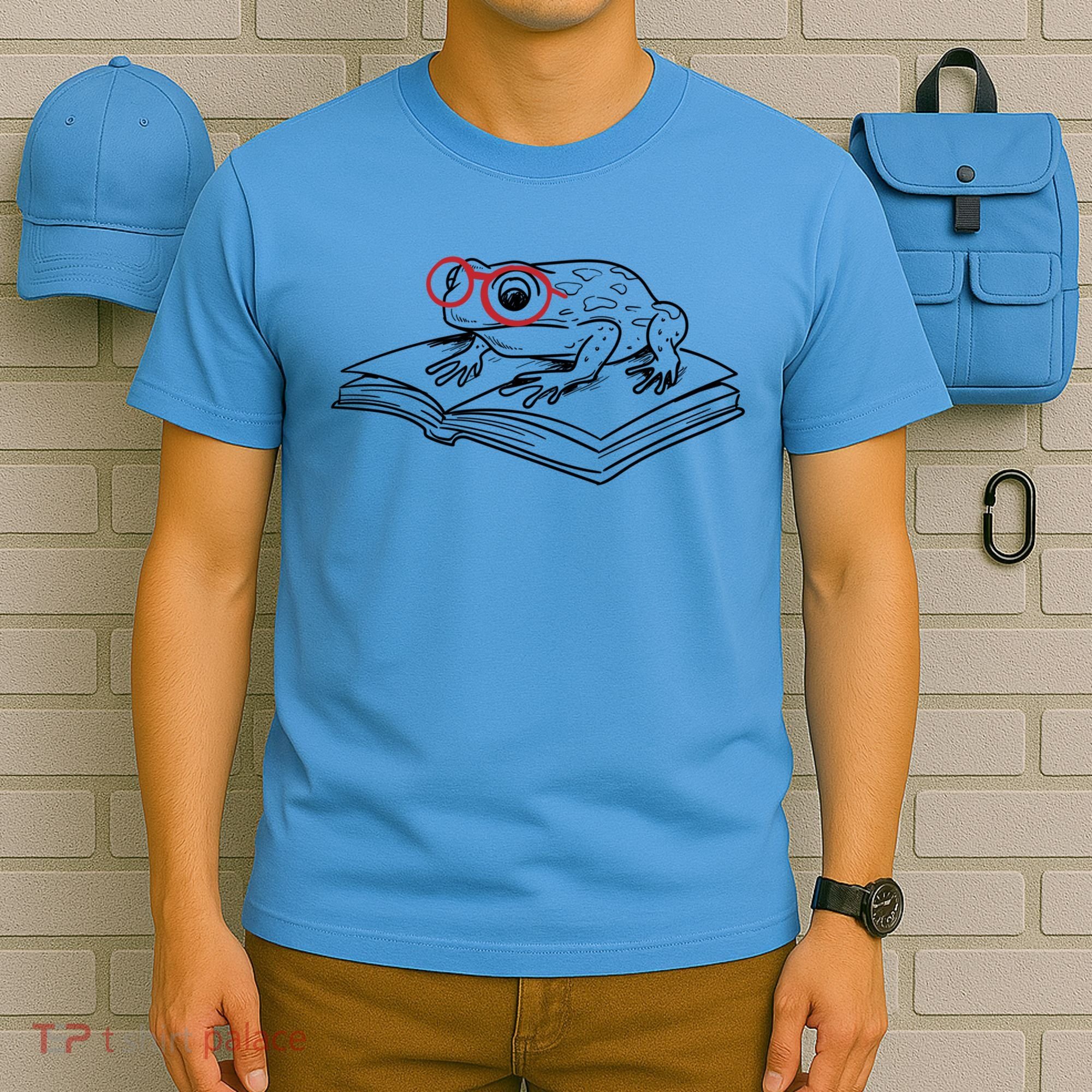 Frogs And Books Reading Literature Cute Gift T-Shirt