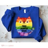 Free Auntie Hugs Pride Lgbtq Flag Cat Cool Gift Sweatshirt thumb 2