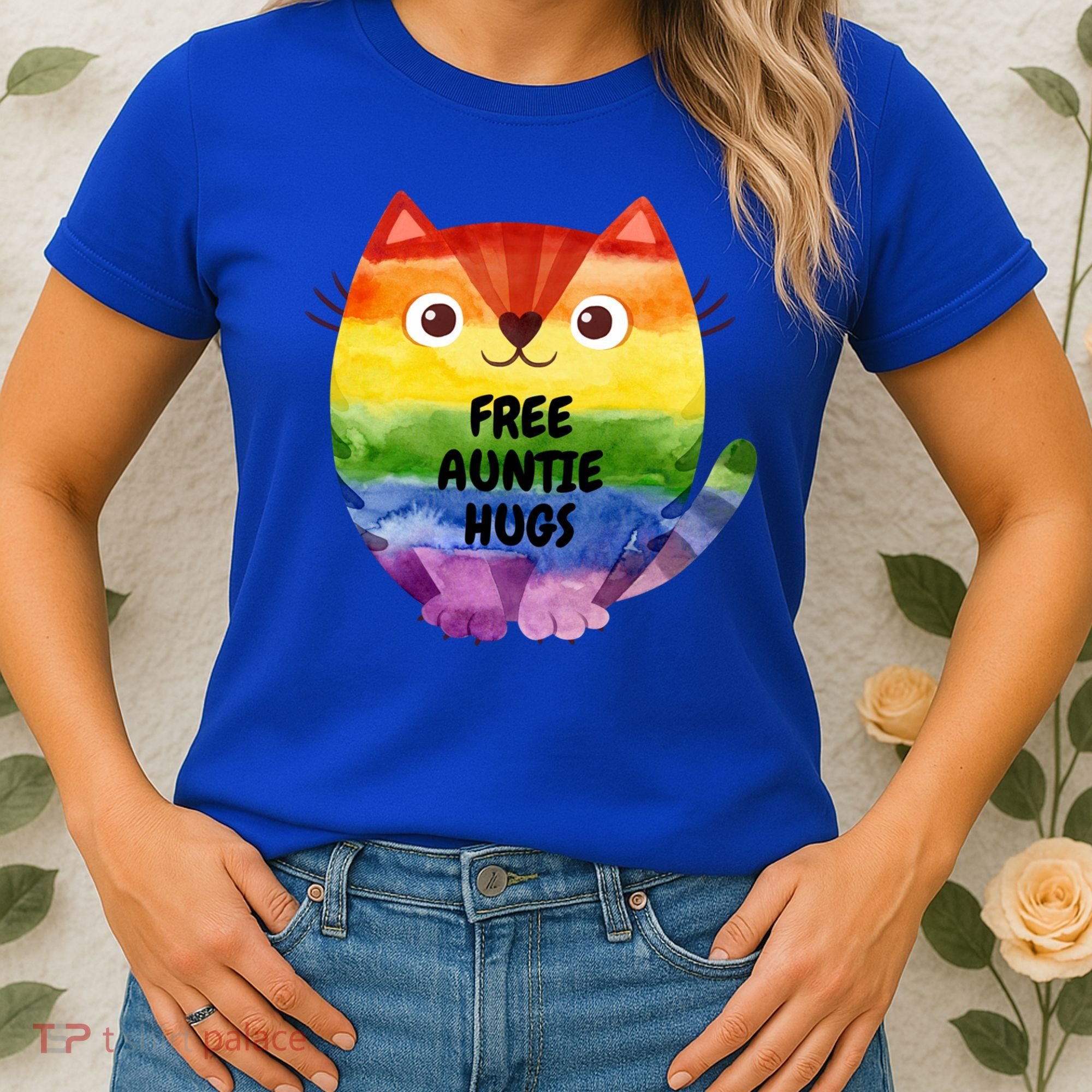 Free Auntie Hugs Pride Lgbtq Flag Cat Cool Gift Women's T-Shirt