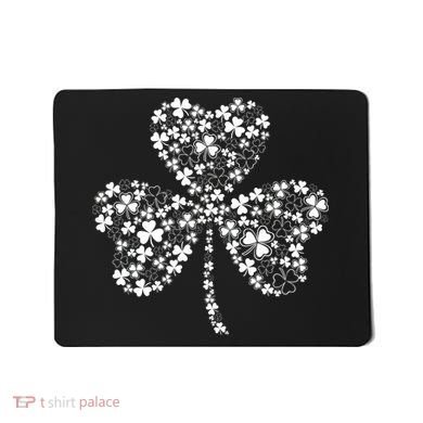 Family Of Shamrocks Cloverleaf Mousepad