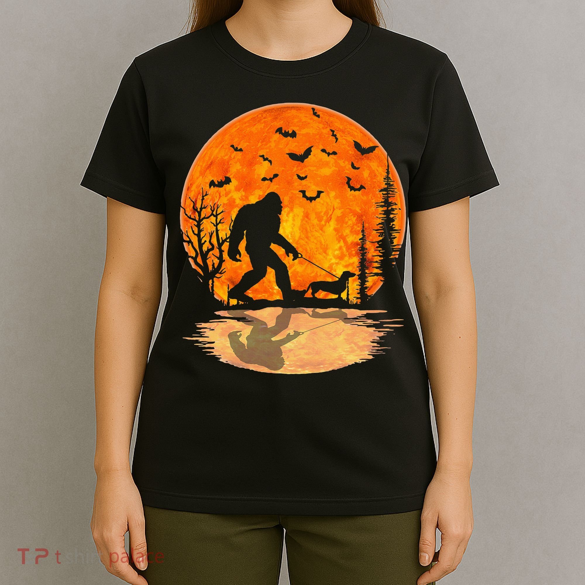 Funny Bigfoot and Wiener Dog Halloween Costume T-Shirt