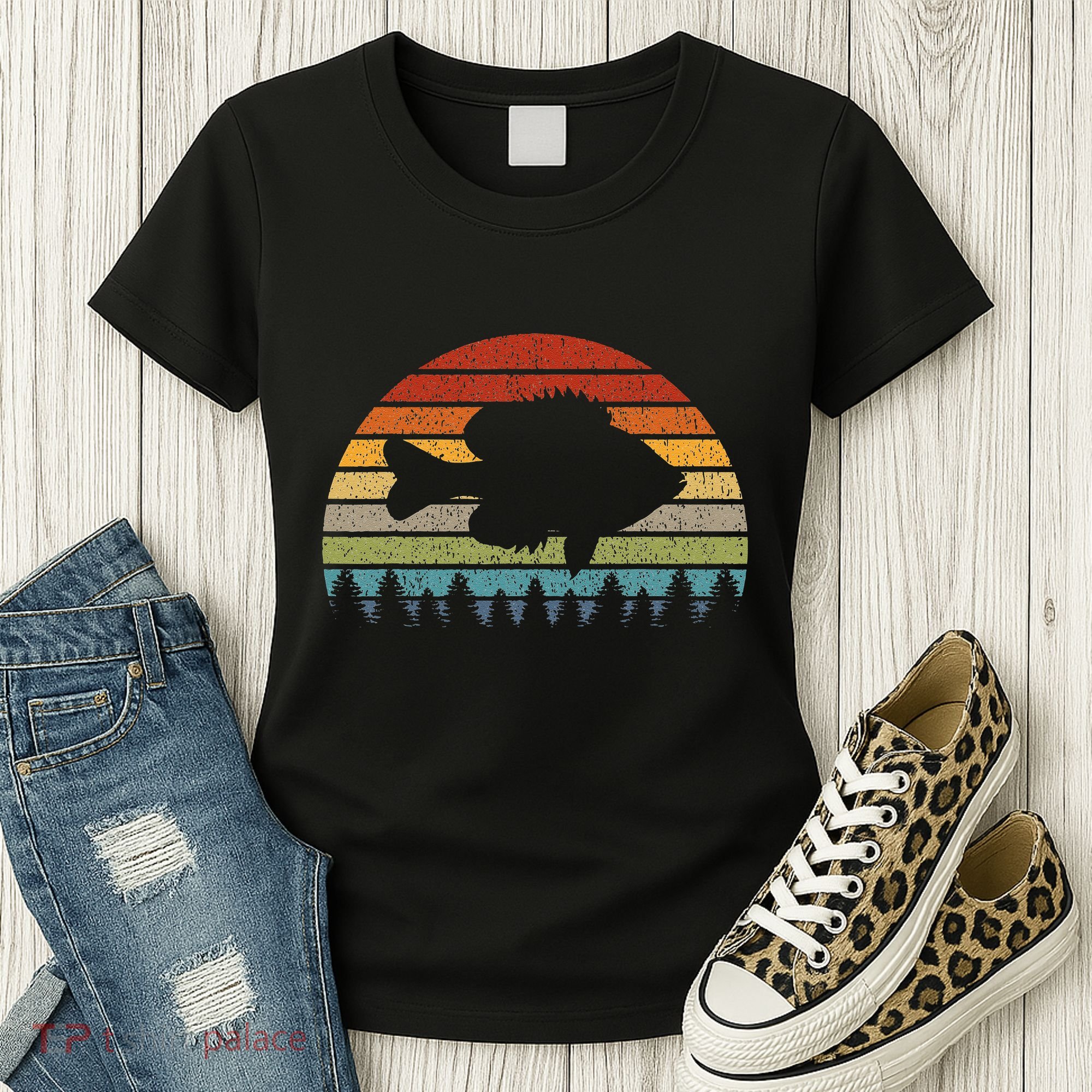 Funny Bream Fishing Pan Fish Sunfish Freshwater Angler Gift Women's T-Shirt