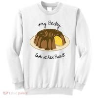 Funny Baking For Baker OMG Becky Look At Her Bundt Sweatshirt thumb 0