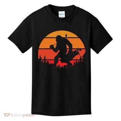 Funny Bigfoot Golf Retro Sasquatch Playing Golf Kids T-Shirt