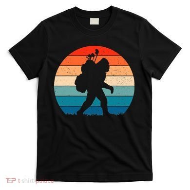Funny Bigfoot Golf Vintage Retro Sasquatch Playing Golf Gift T-Shirt