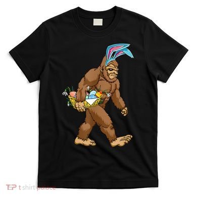 Funny Bigfoot Rabbit Carrying Eggs Yeti Easter Day  Wo T-Shirt