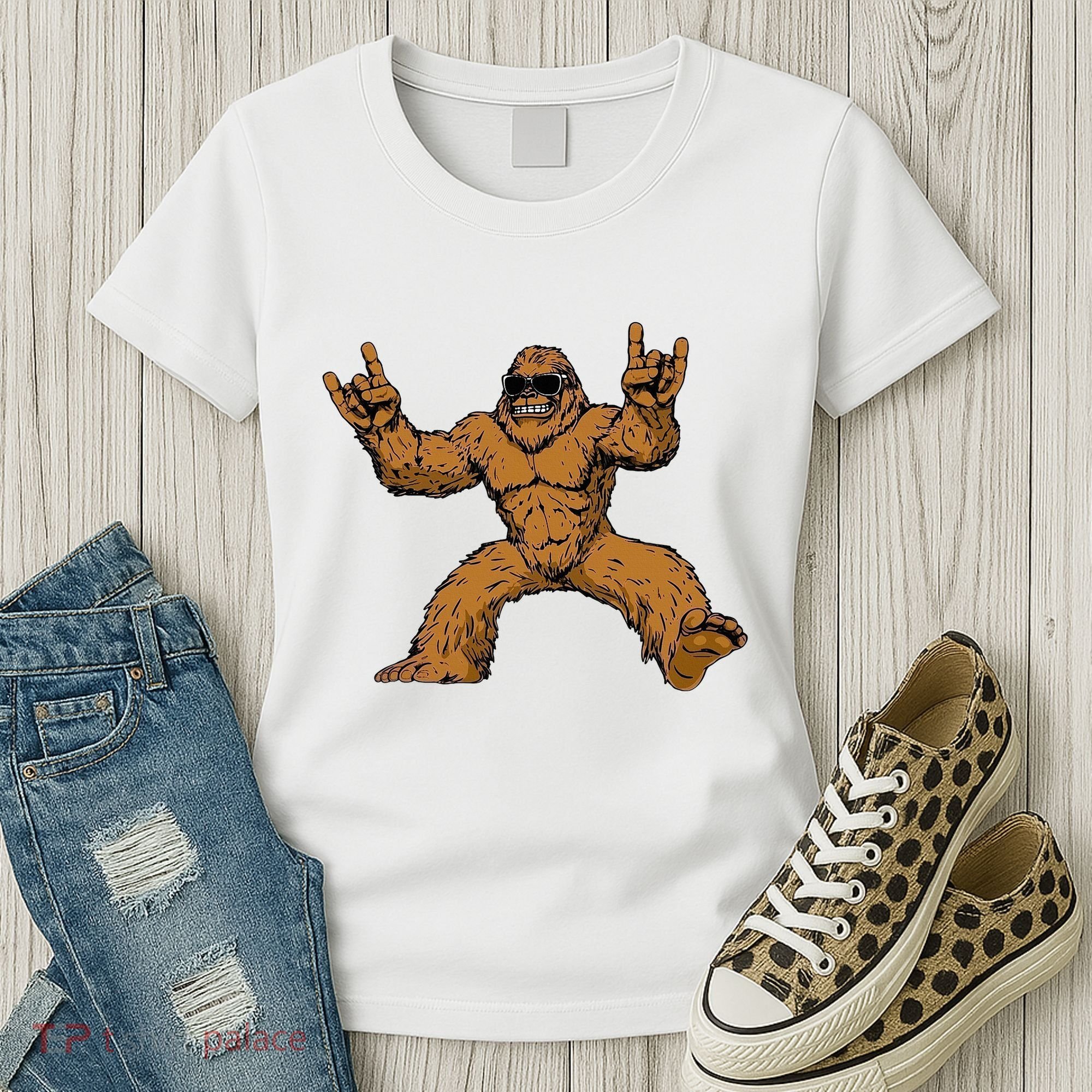 Funny Bigfoot Sasquatch Graphic Rock On Women's T-Shirt