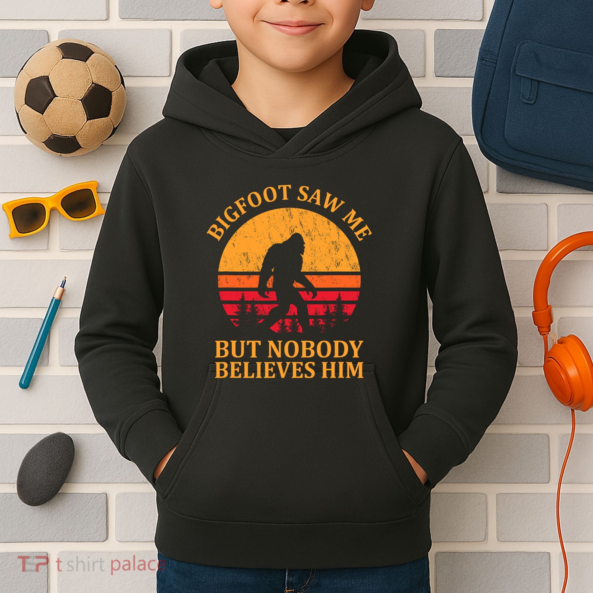 Funny Bigfoot Saw Me But Nobody Believes Him Kids Hoodie