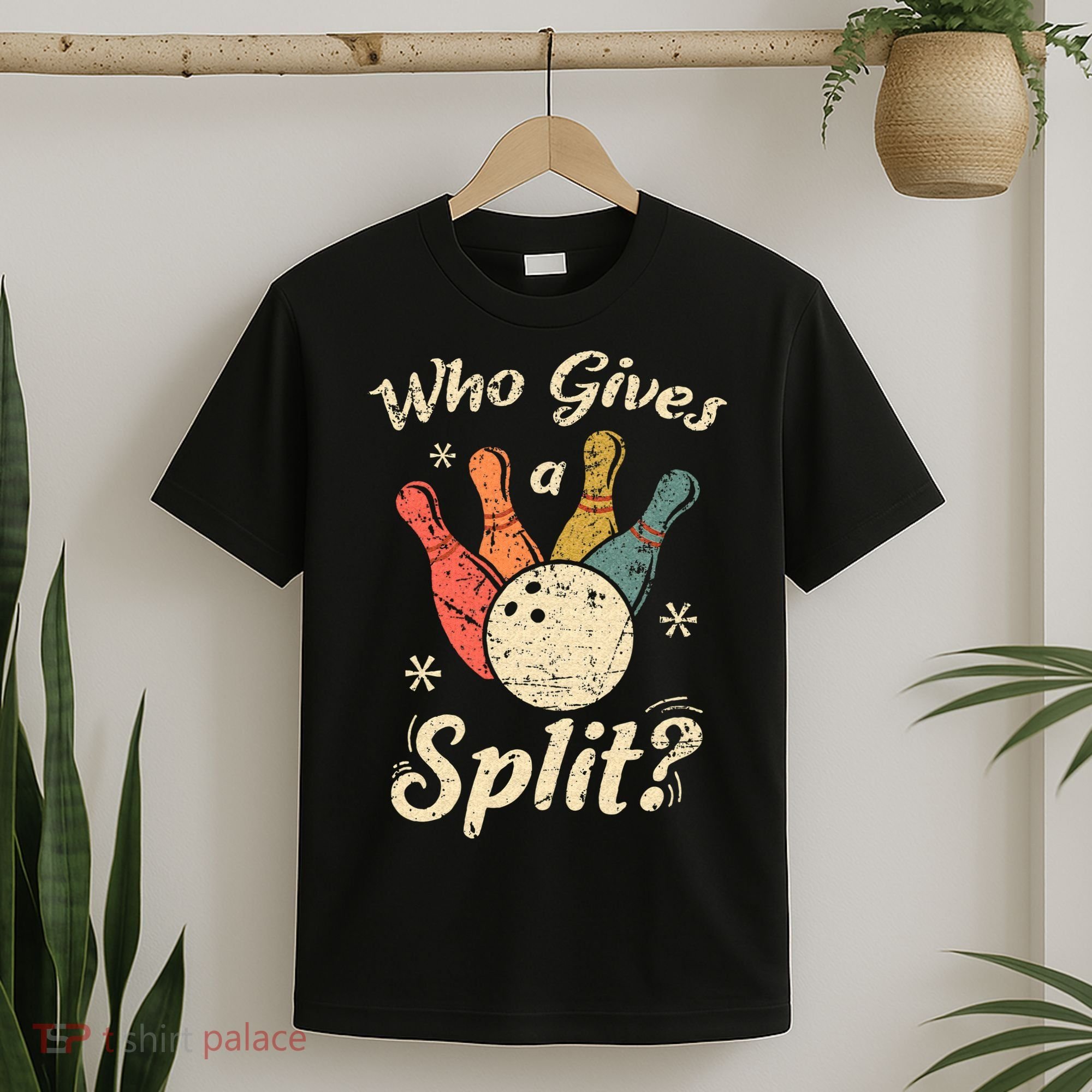 Funny Bowling Who Gives A Split Bowler Bowling Team Gift T-Shirt