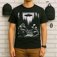 Funny Bigfoot With Alien Eating Pizza. Bigfoot And Alien Ufo T-Shirt thumb 6