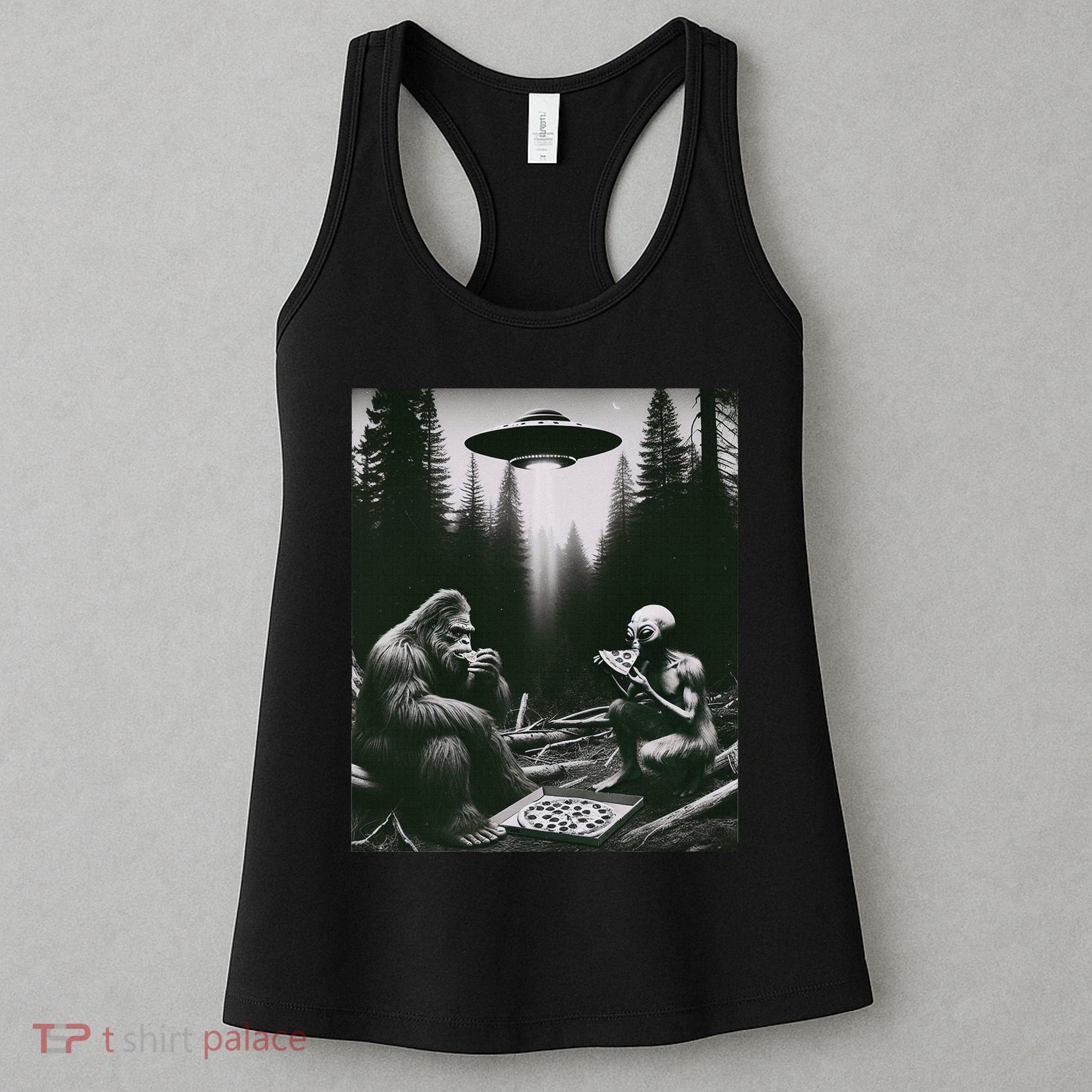Funny Bigfoot With Alien Eating Pizza. Bigfoot And Alien Ufo Women's Tank Top