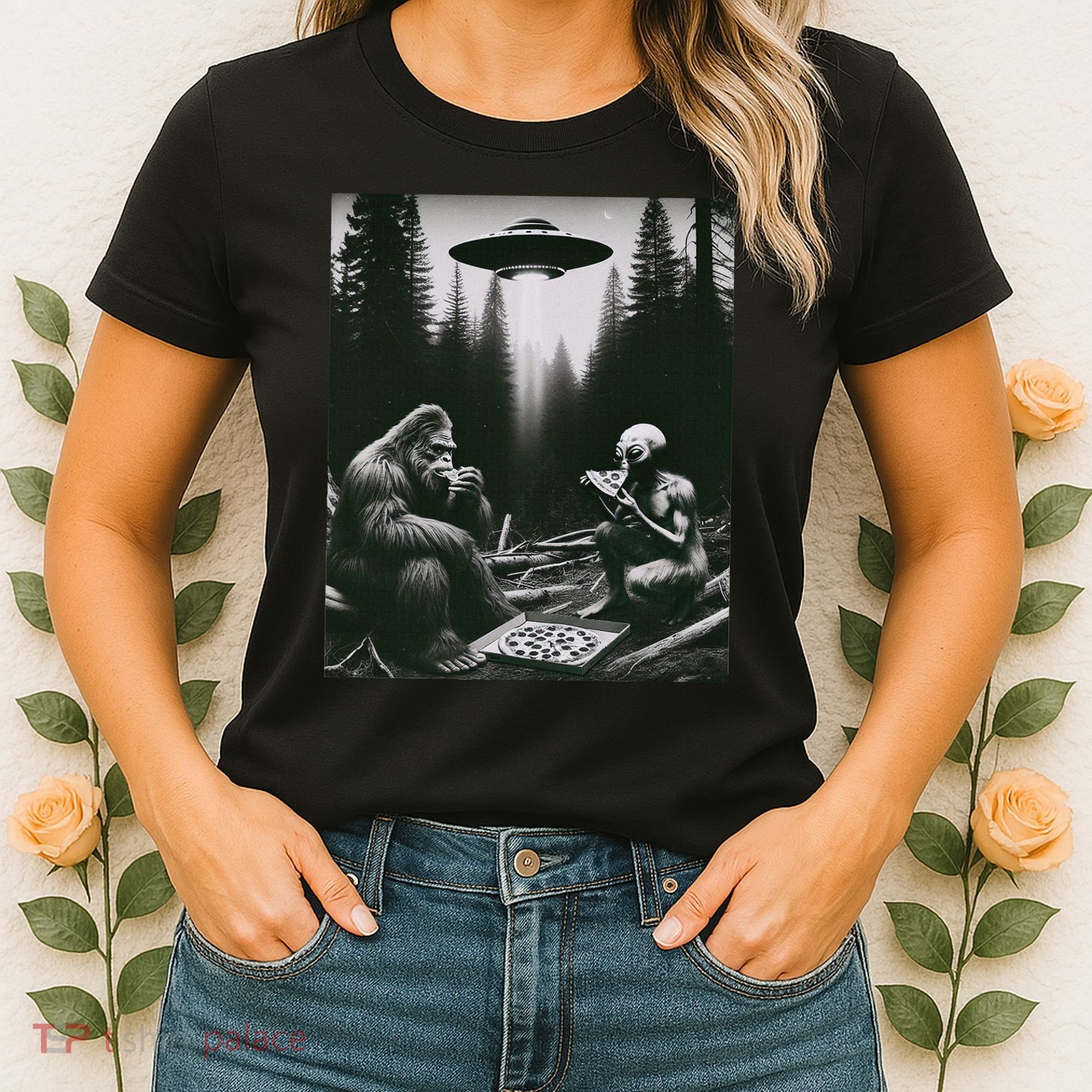 Funny Bigfoot With Alien Eating Pizza. Bigfoot And Alien Ufo Women's T-Shirt