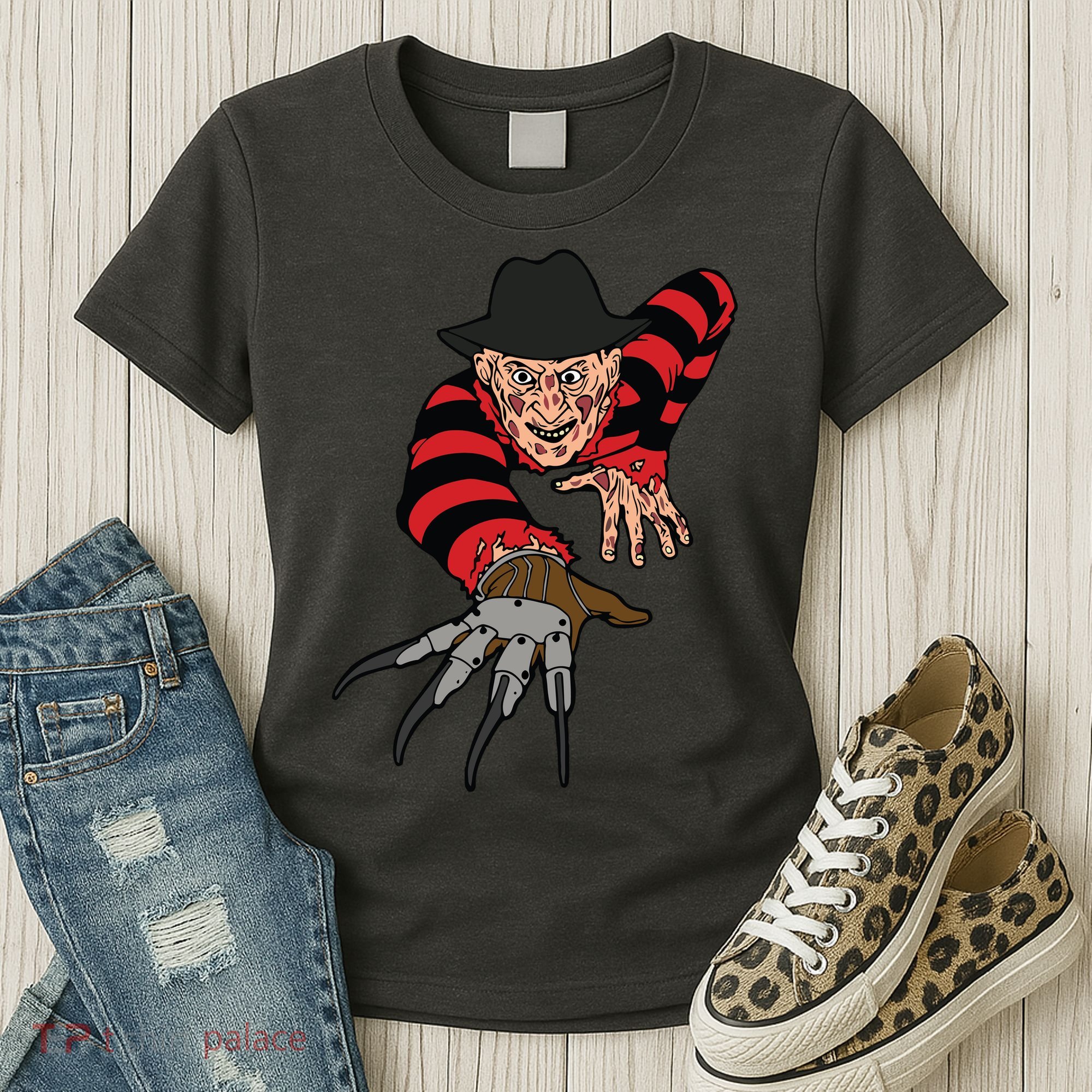 Freddy Creeping At You Women's T-Shirt