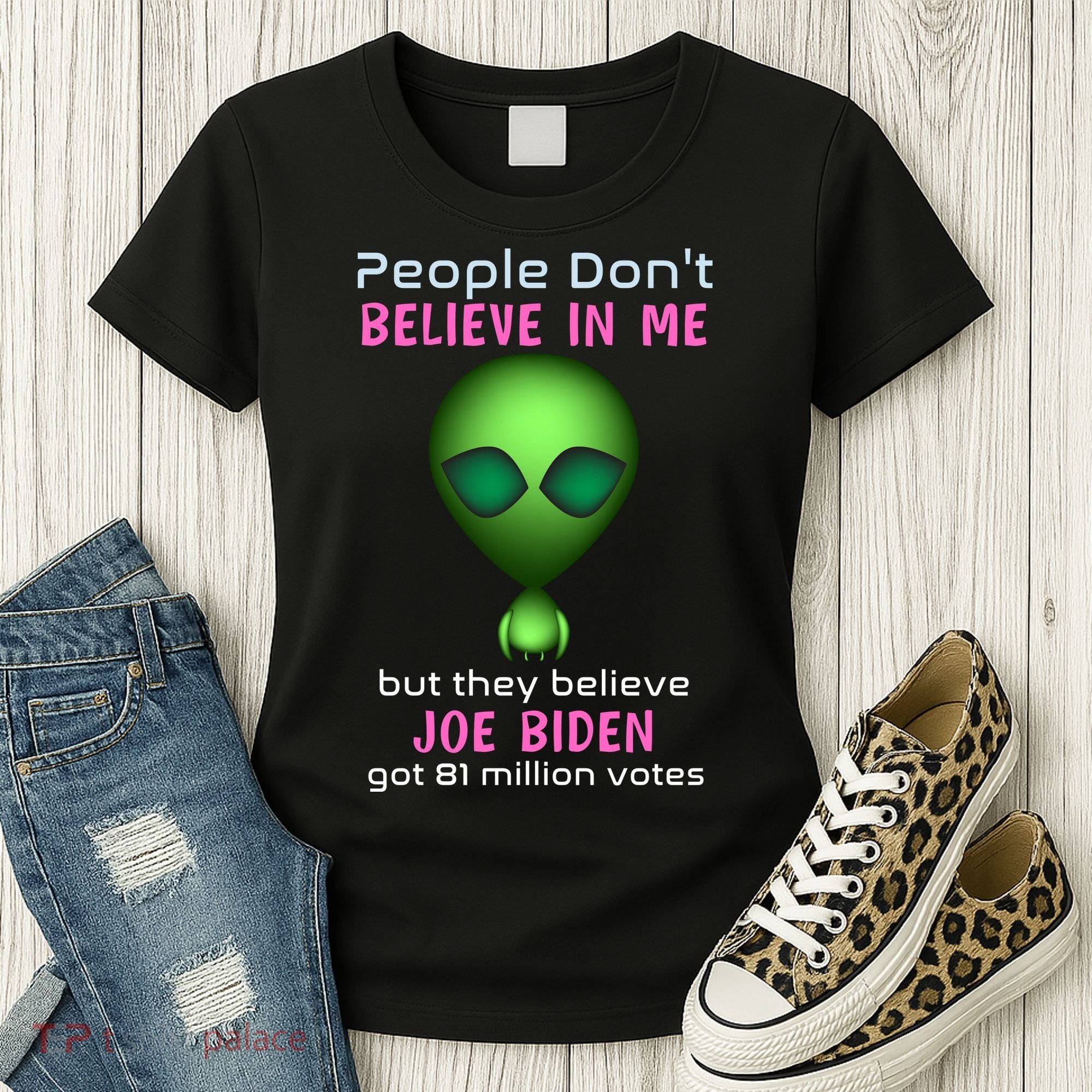 Funny Conservative Anti Biden Tooth Alien Women's T-Shirt