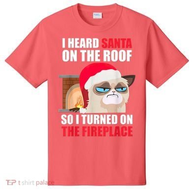 Funny Christmas Cat Hates Santa Grumpy Annoyed Cats T-Shirt