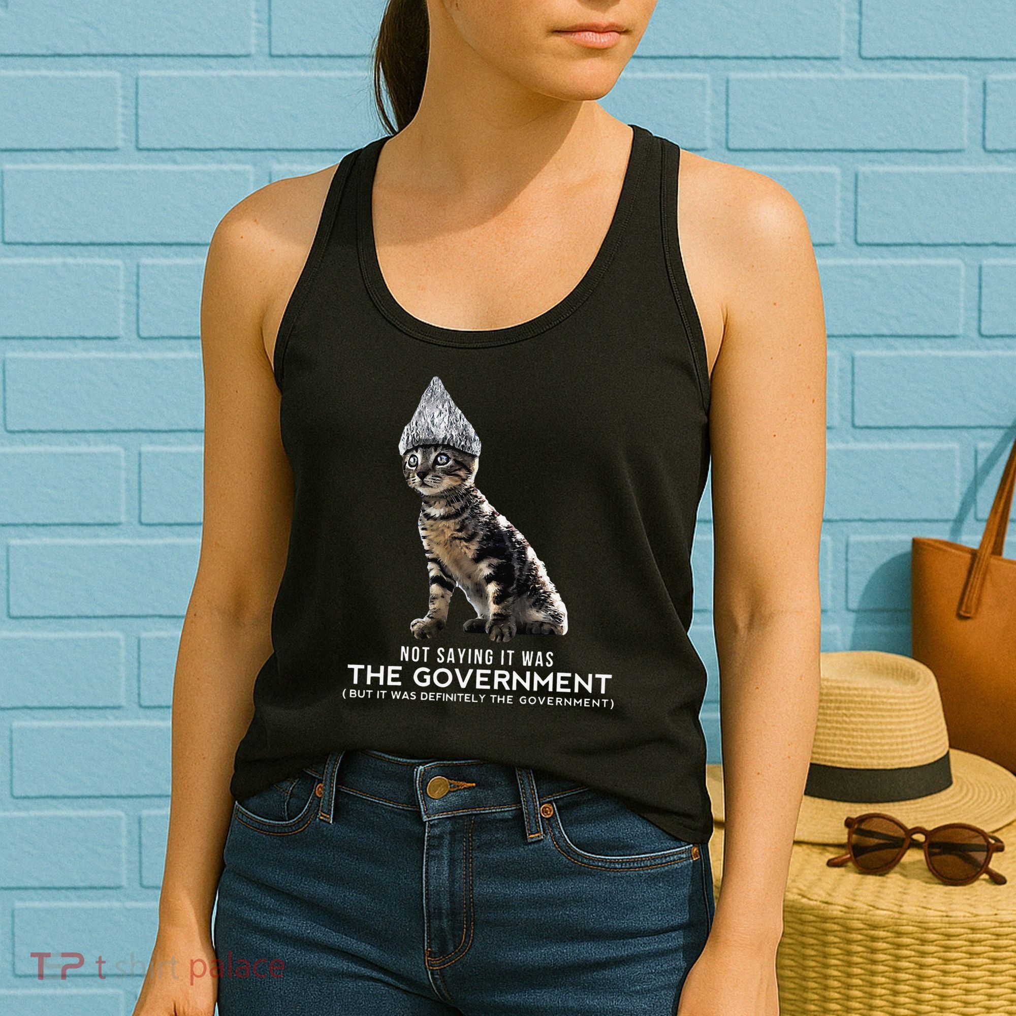 Funny Conspiracy Cat Tin Foil Hat Government Gift Women's Tank Top