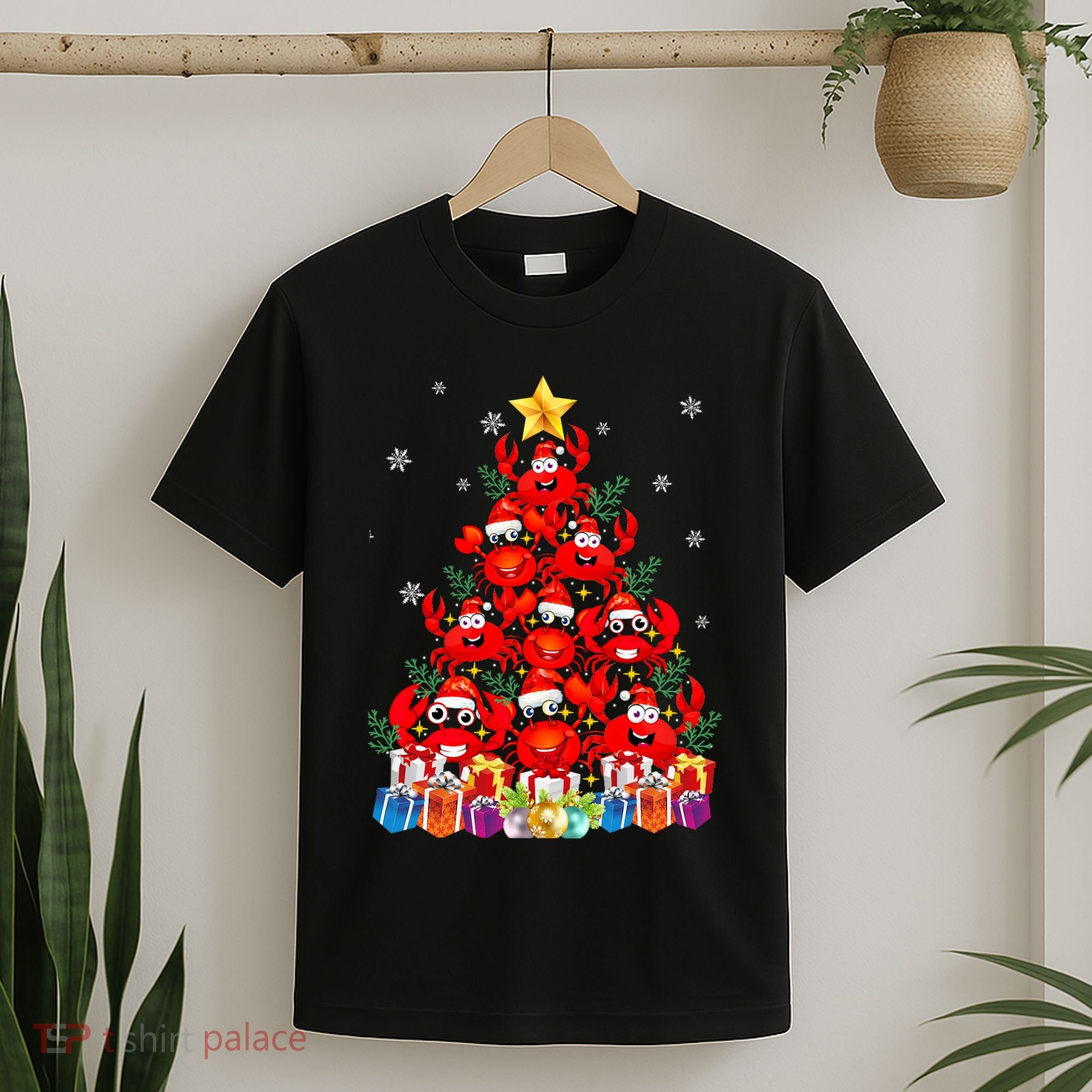 Funny Crab Christmas Tree Lights With Santa Hat T-Shirt