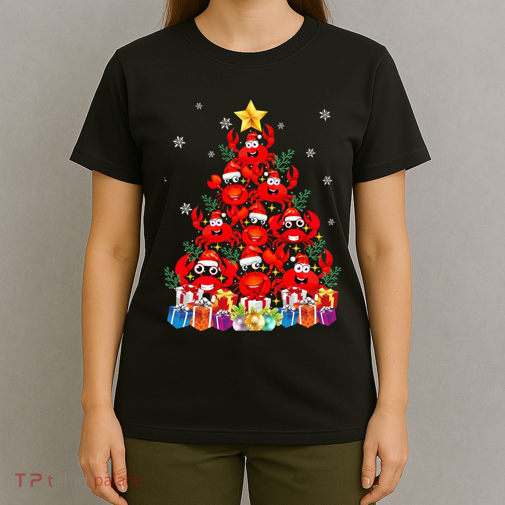 Funny Crab Christmas Tree Lights With Santa Hat T-Shirt