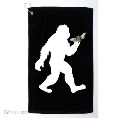 Funny Cicada Comeback 2024 Bigfoot Catching Cicada Gift Golf Towel