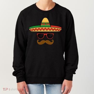 Funny Cinco De Mayo Face Mexican With Sombrero Hat Sunglass Women's Sweatshirt