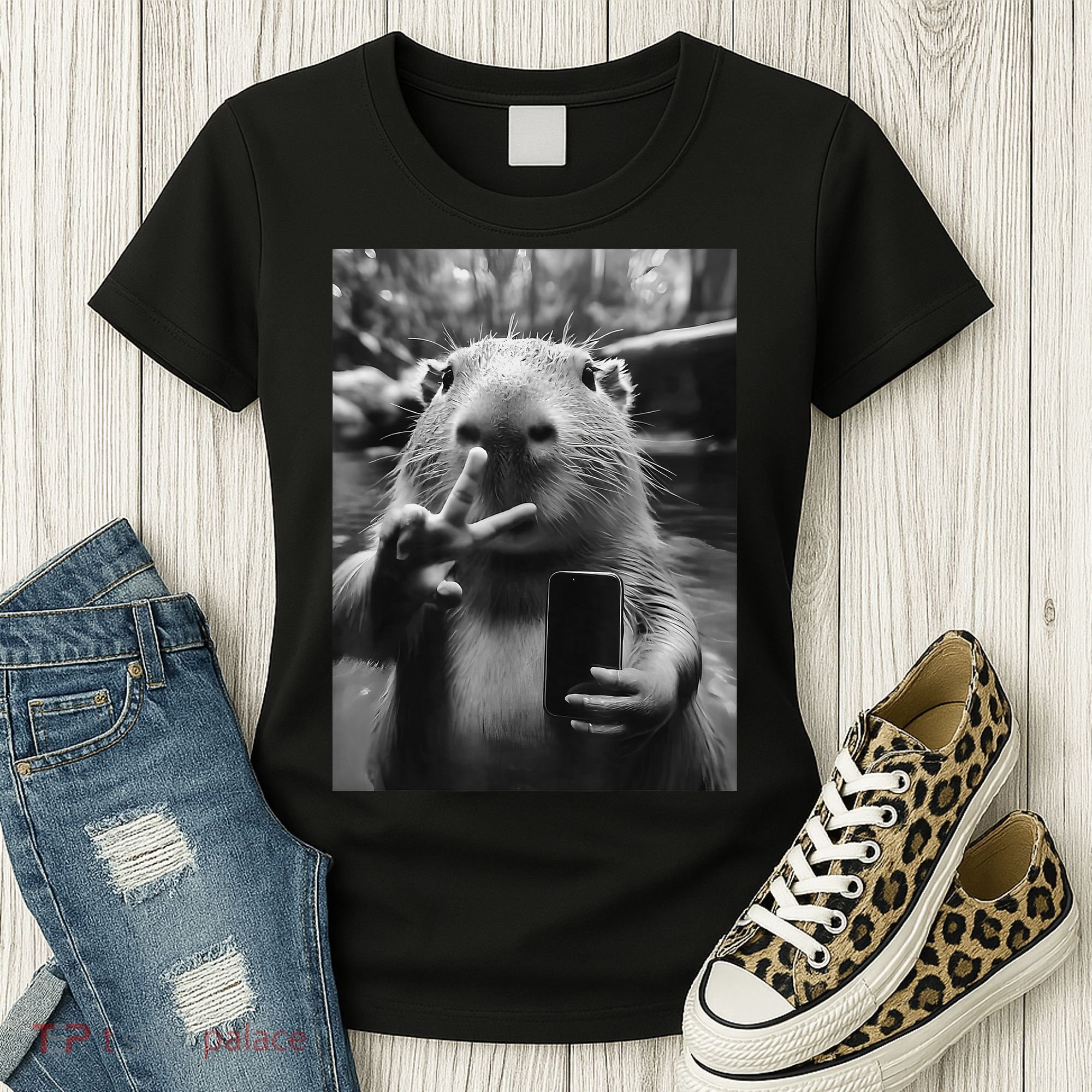 Funny Capybara Gifts Cool Capybara Selfie Women's T-Shirt